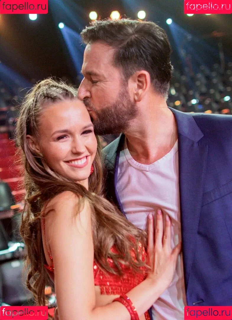 Laura Müller / lauramuellerofficial Onlyfans Photo Gallery 