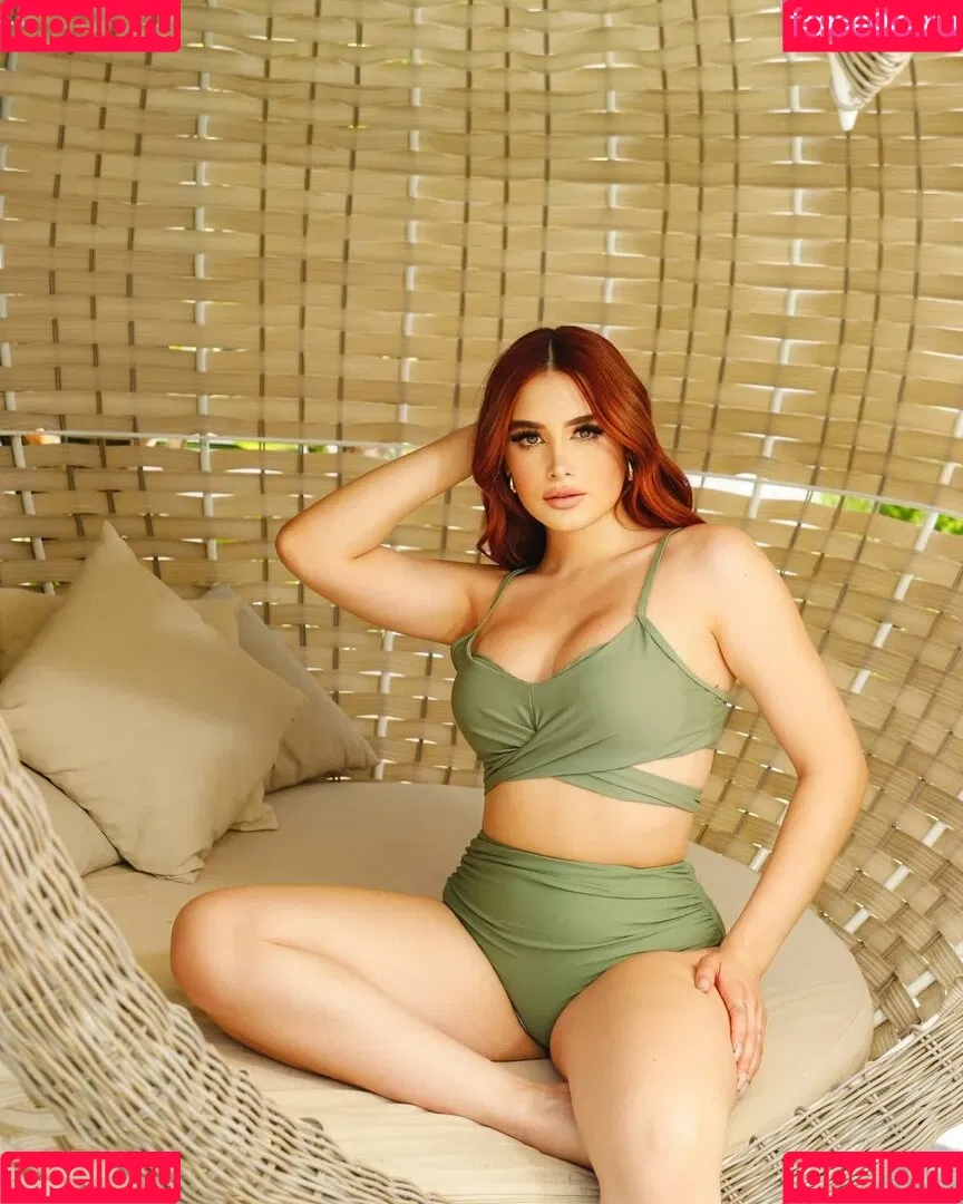 Leslie Pecas Onlyfans Photo Gallery 