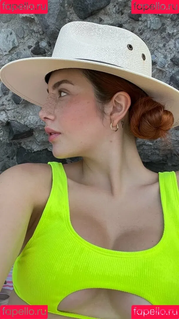 Leslie Pecas Onlyfans Photo Gallery 