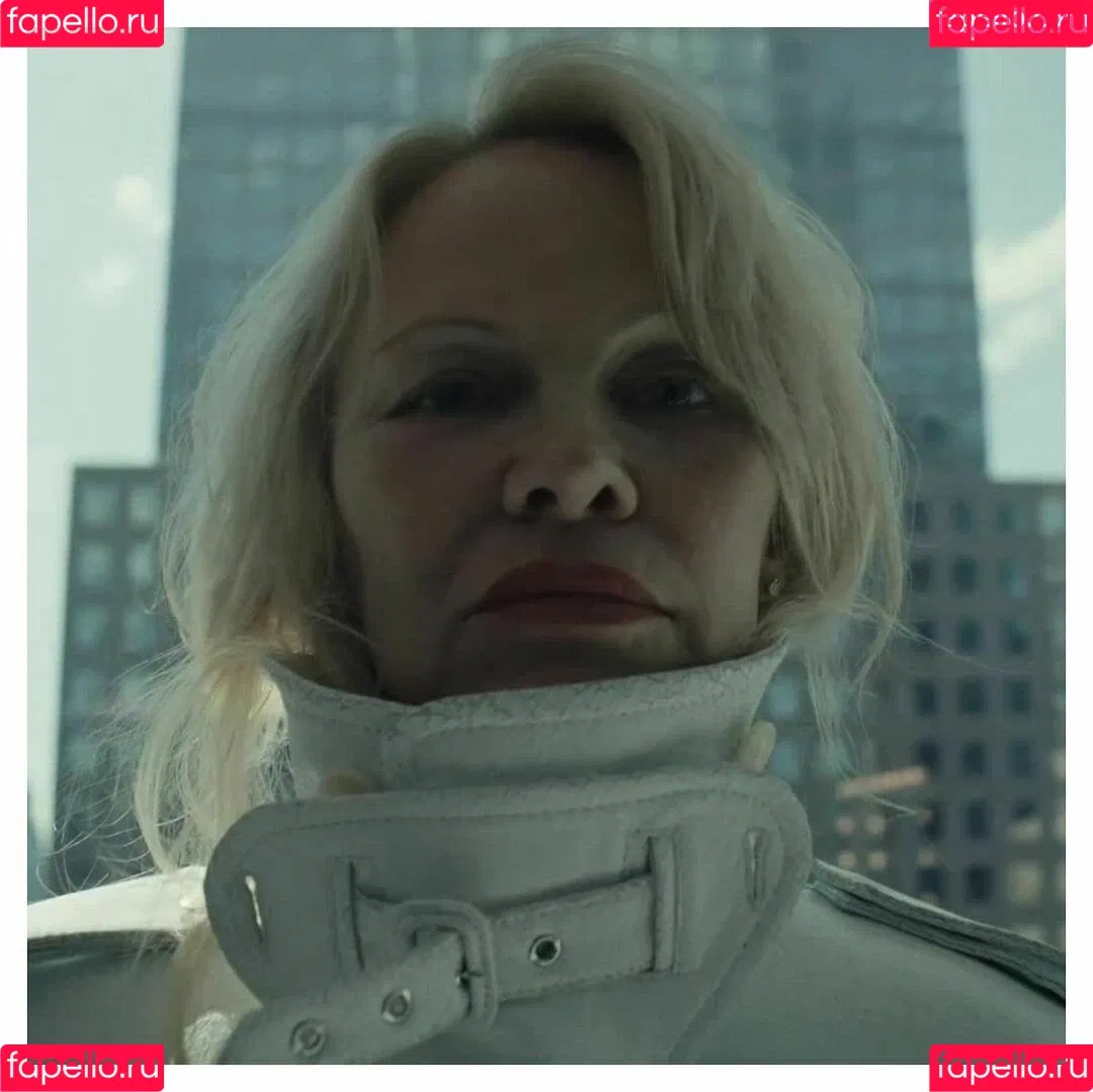 Pamela Anderson / mepamelaanderson / pamelaanderson Onlyfans Photo Gallery 