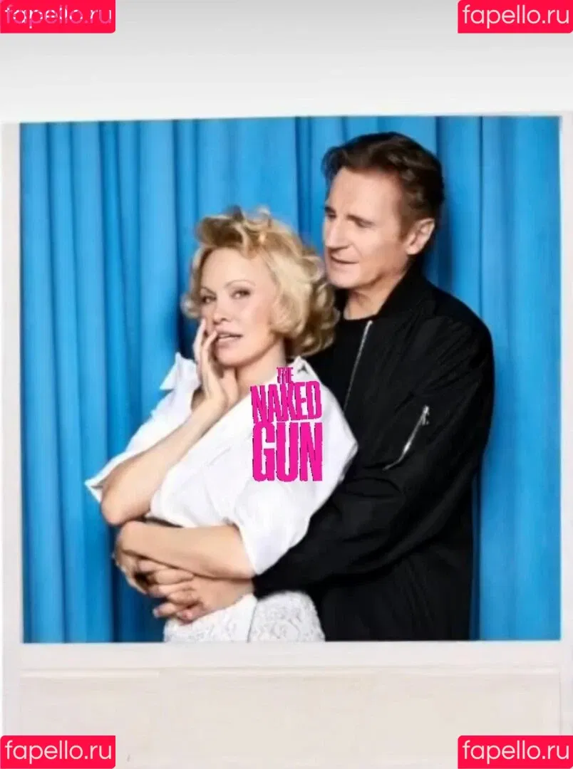 Pamela Anderson / mepamelaanderson / pamelaanderson Onlyfans Photo Gallery 