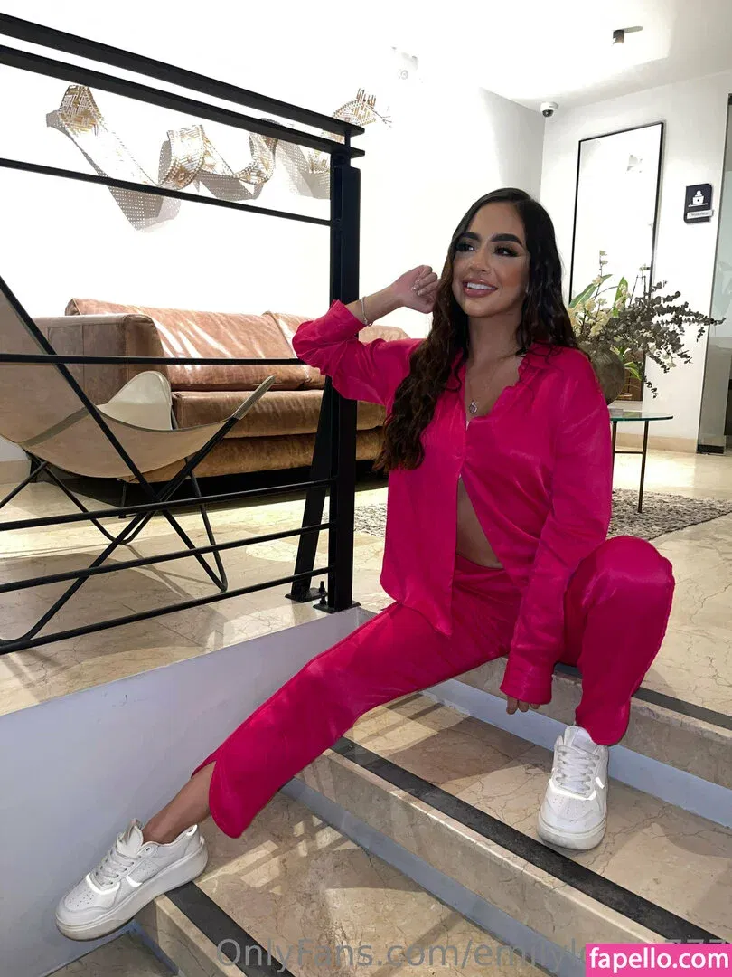 emsexylips / emskorup Onlyfans Photo Gallery 