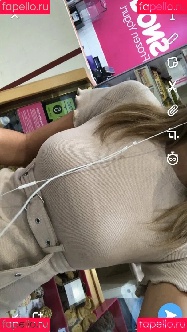 Kyia Peters Basildon / _kyia._ / bbygirl29 / kyia13833672 Onlyfans Photo Gallery 