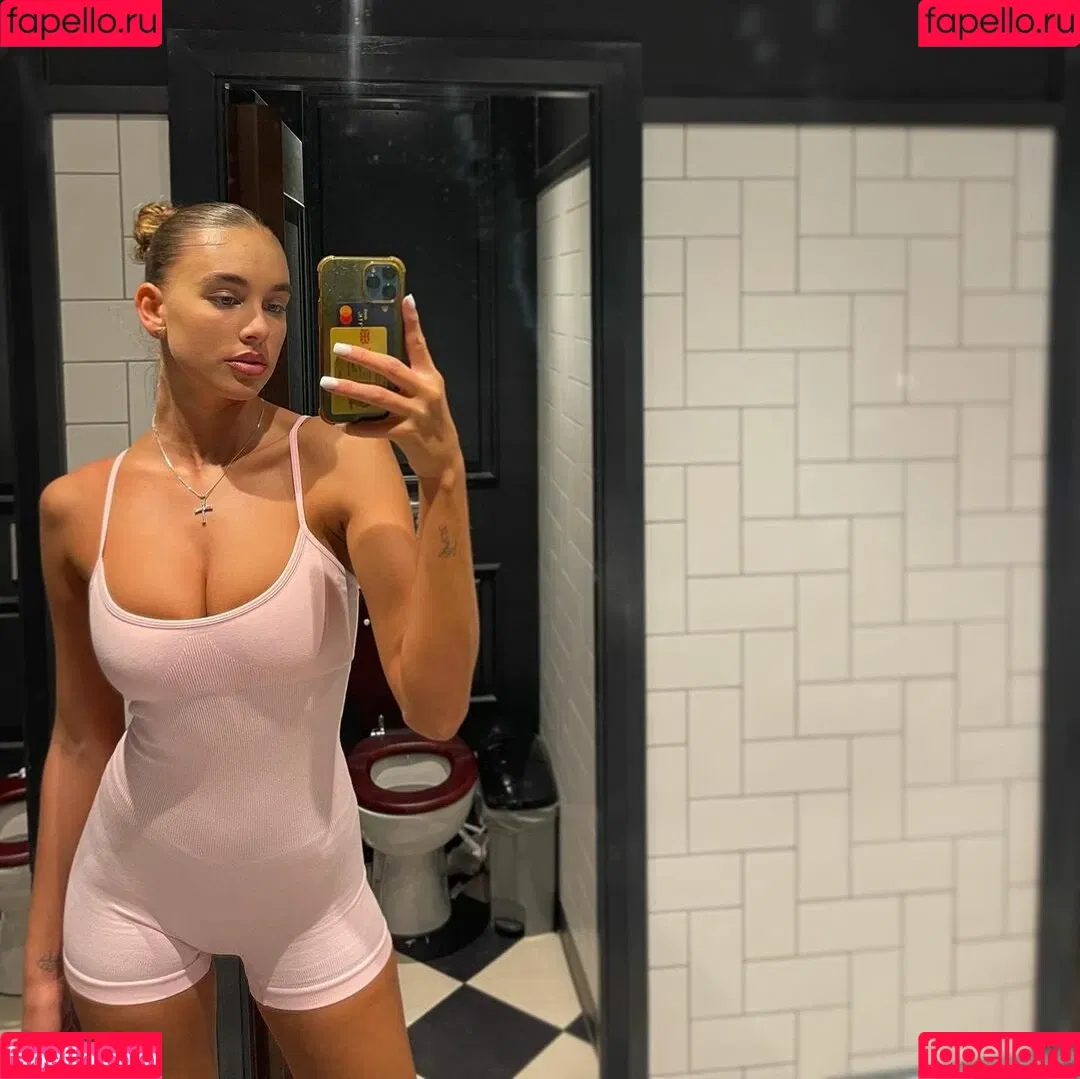 Kyia Peters Basildon / _kyia._ / bbygirl29 / kyia13833672 Onlyfans Photo Gallery 