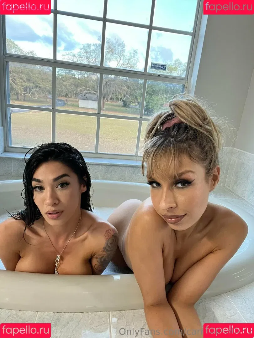 carmencalientefanpage / carmencalixxx Onlyfans Photo Gallery 