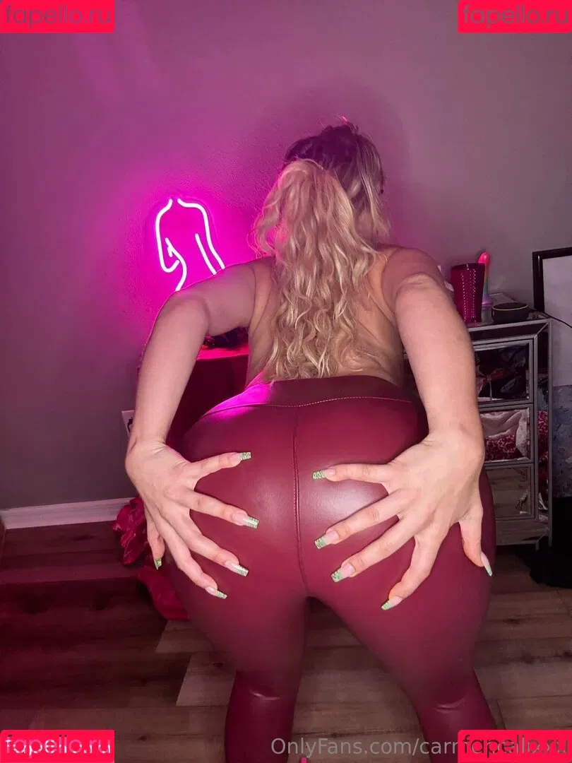 carmencalientefanpage / carmencalixxx Onlyfans Photo Gallery 
