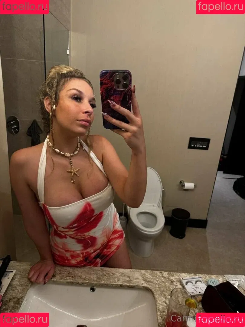 carmencalientefanpage / carmencalixxx Onlyfans Photo Gallery 