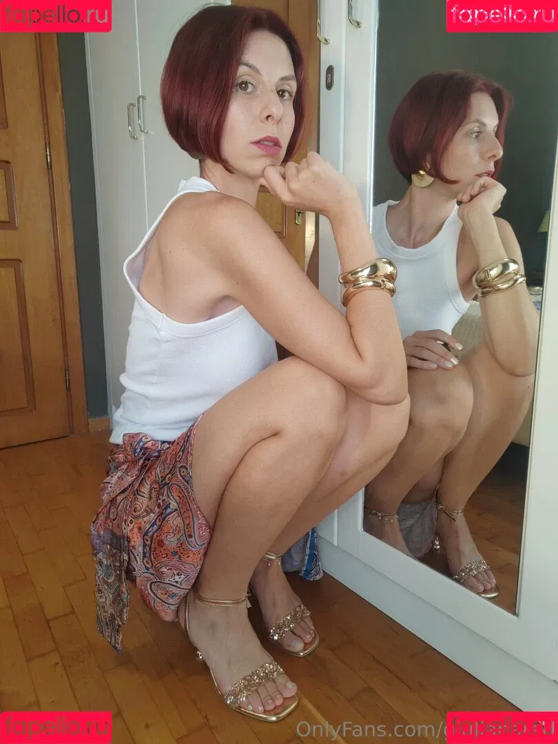 giulianared / the.real.giulianared Onlyfans Photo Gallery 