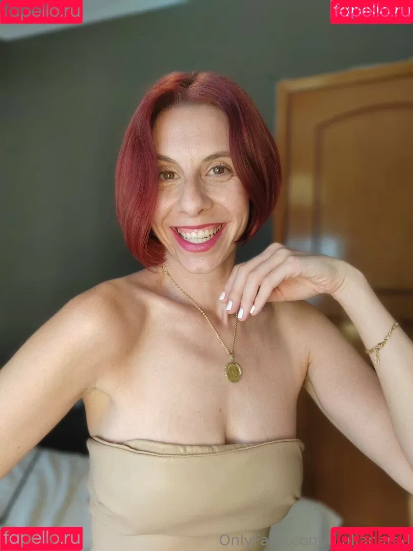 giulianared / the.real.giulianared Onlyfans Photo Gallery 