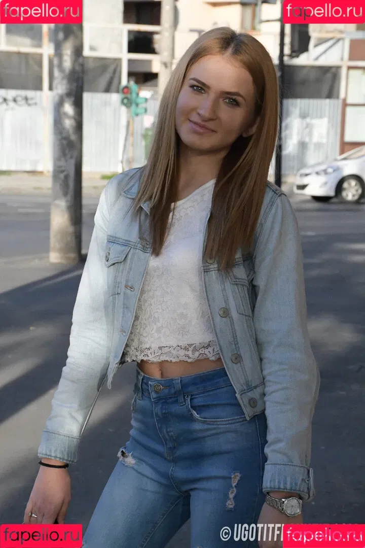 Leicester girl Emma S / Ugotitflauntit Onlyfans Photo Gallery 