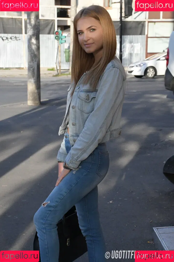 Leicester girl Emma S / Ugotitflauntit Onlyfans Photo Gallery 