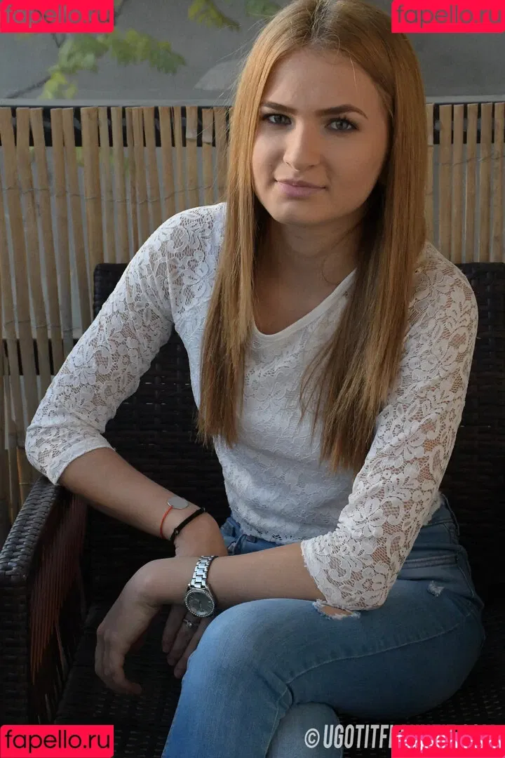 Leicester girl Emma S / Ugotitflauntit Onlyfans Photo Gallery 