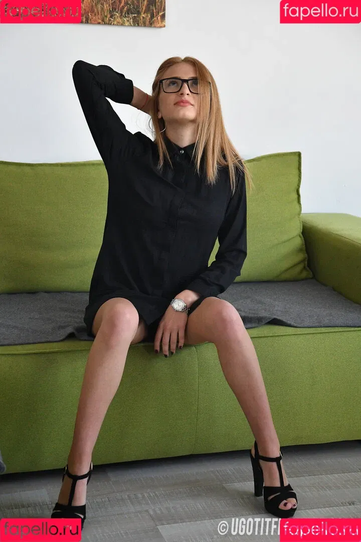 Leicester girl Emma S / Ugotitflauntit Onlyfans Photo Gallery 