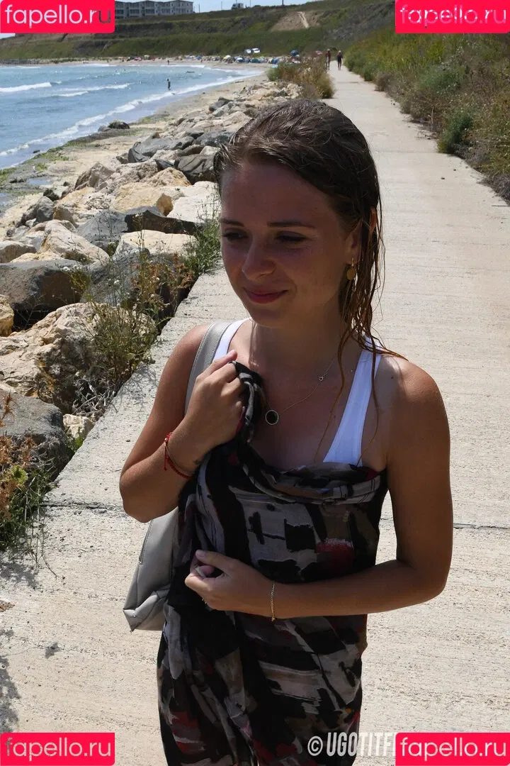 Leicester girl Emma S / Ugotitflauntit Onlyfans Photo Gallery 