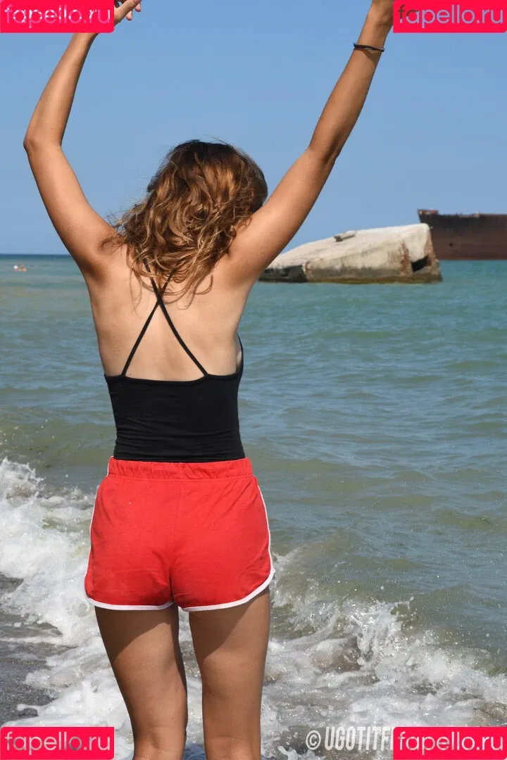 Leicester girl Emma S / Ugotitflauntit Onlyfans Photo Gallery 