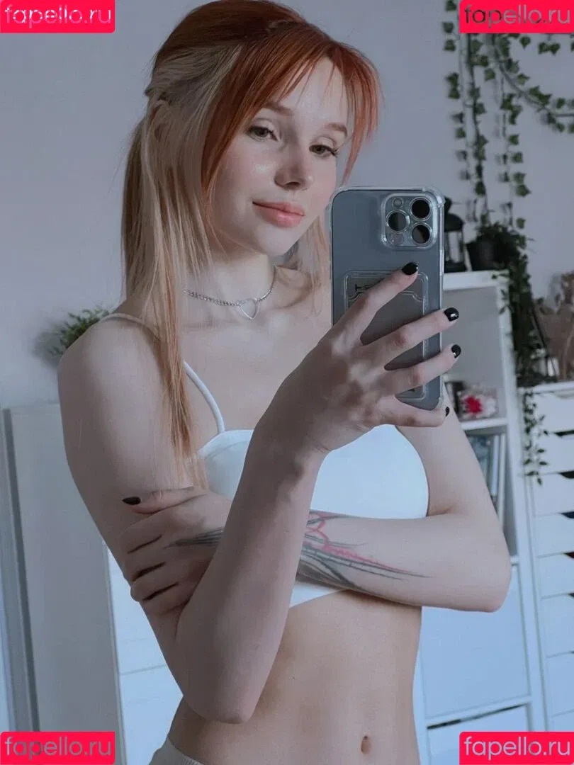 smorodinova Onlyfans Photo Gallery 