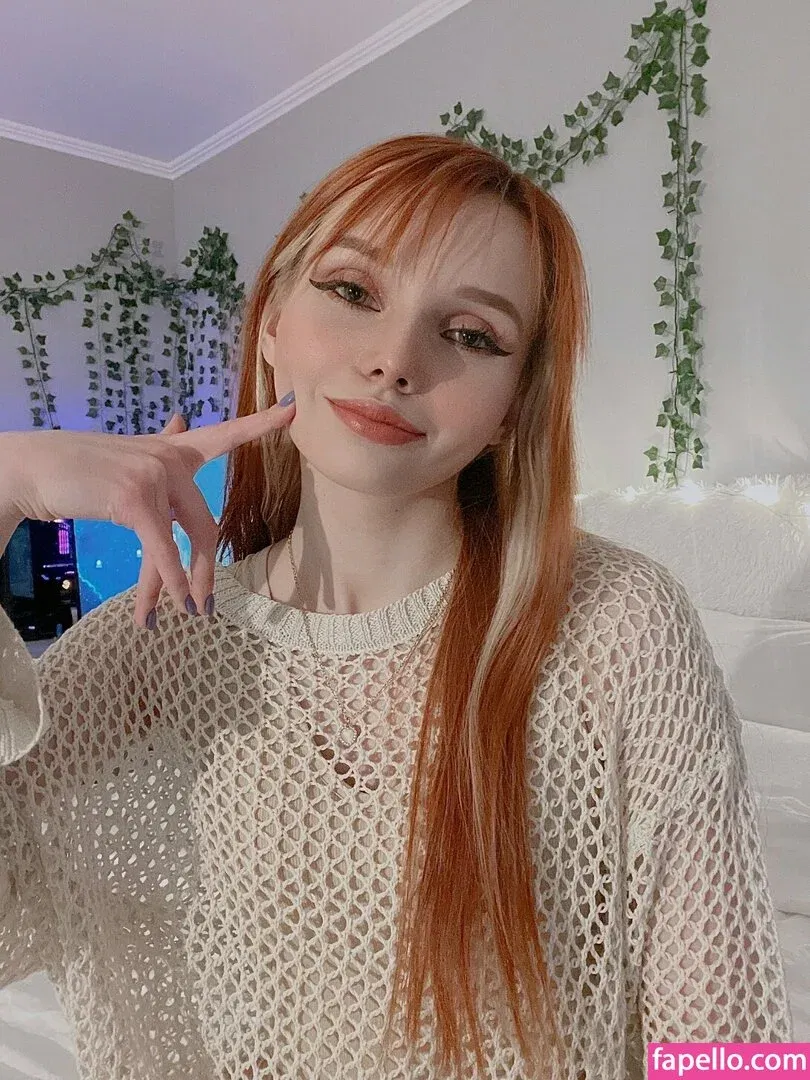 smorodinova Onlyfans Photo Gallery 