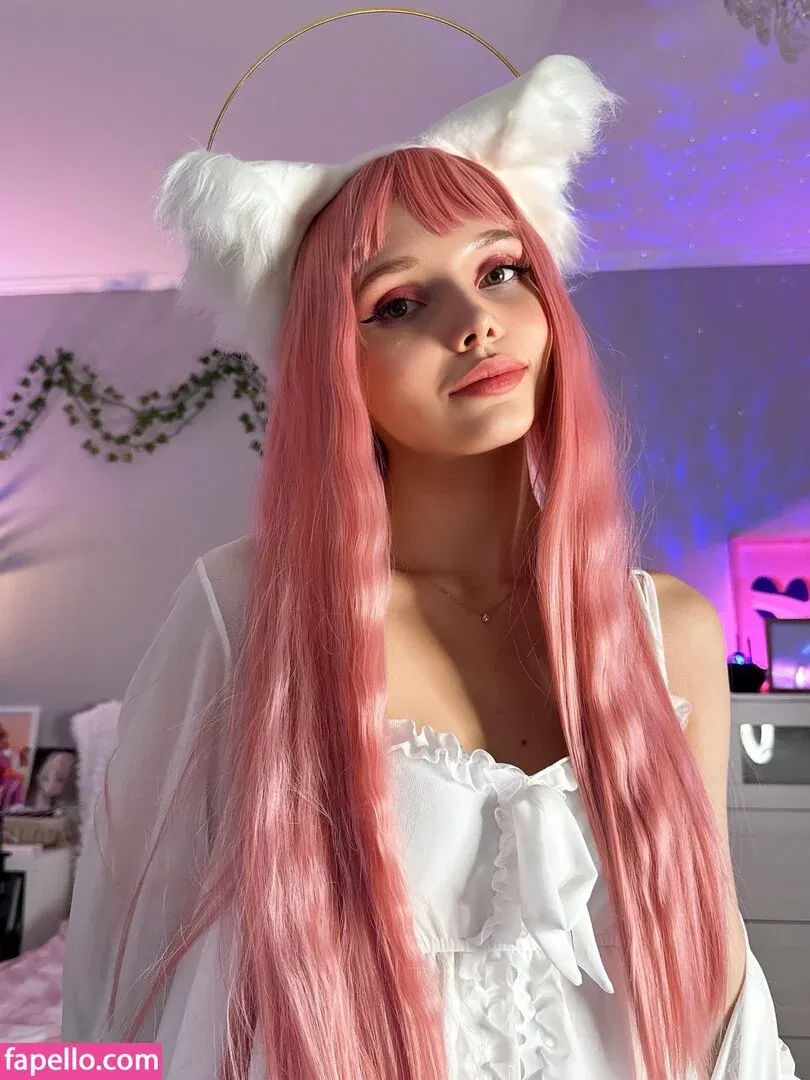 smorodinova Onlyfans Photo Gallery 