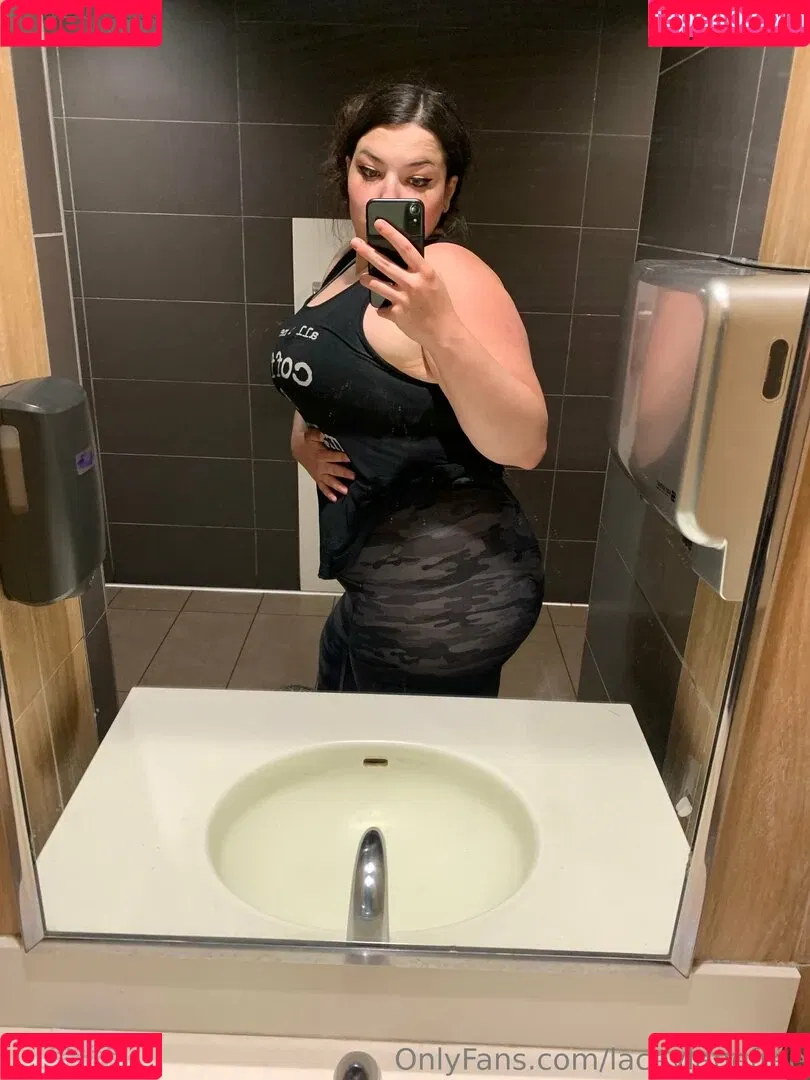 laceyfree / laceylanefree Onlyfans Photo Gallery 