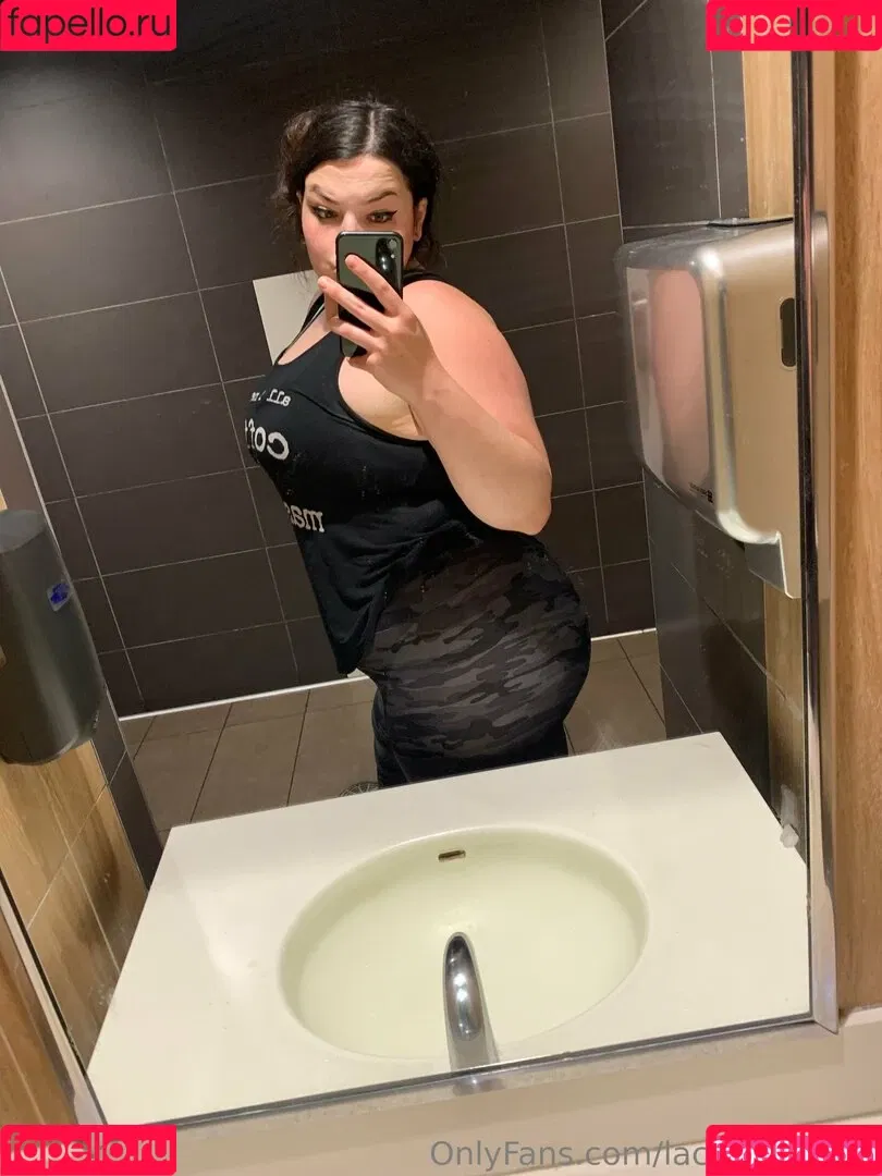 laceyfree / laceylanefree Onlyfans Photo Gallery 