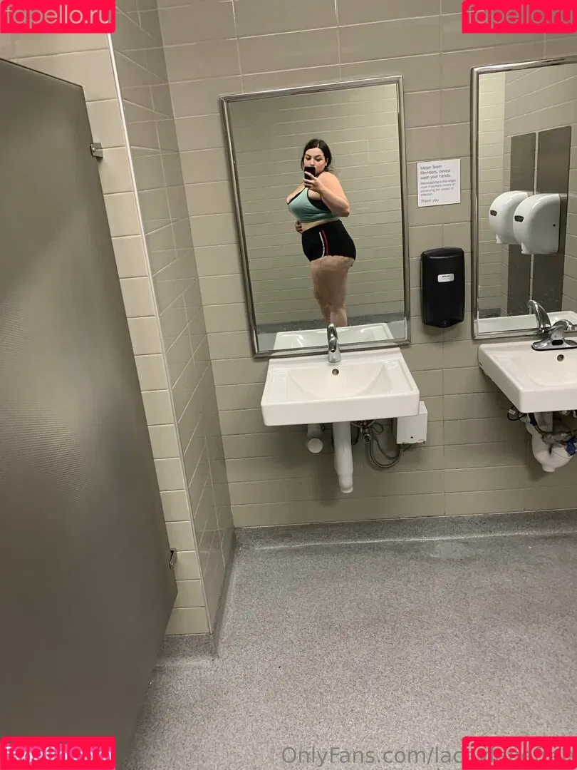 laceyfree / laceylanefree Onlyfans Photo Gallery 