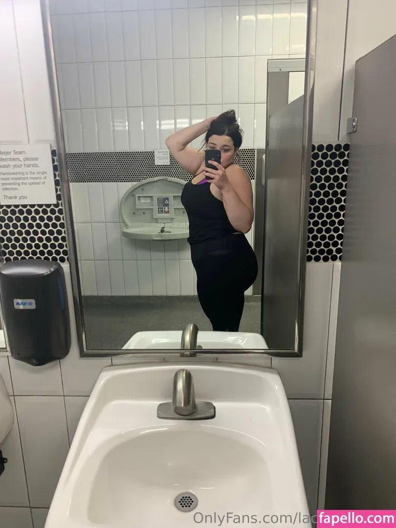 laceyfree / laceylanefree Onlyfans Photo Gallery 