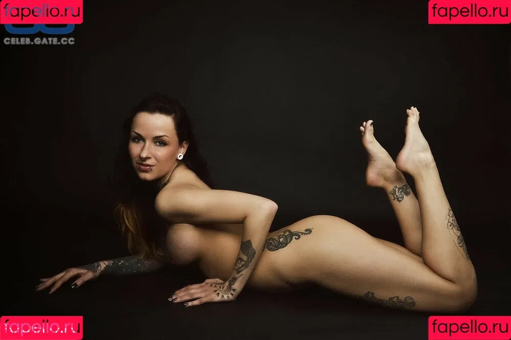 Sina Minou / sinaminou Onlyfans Photo Gallery 