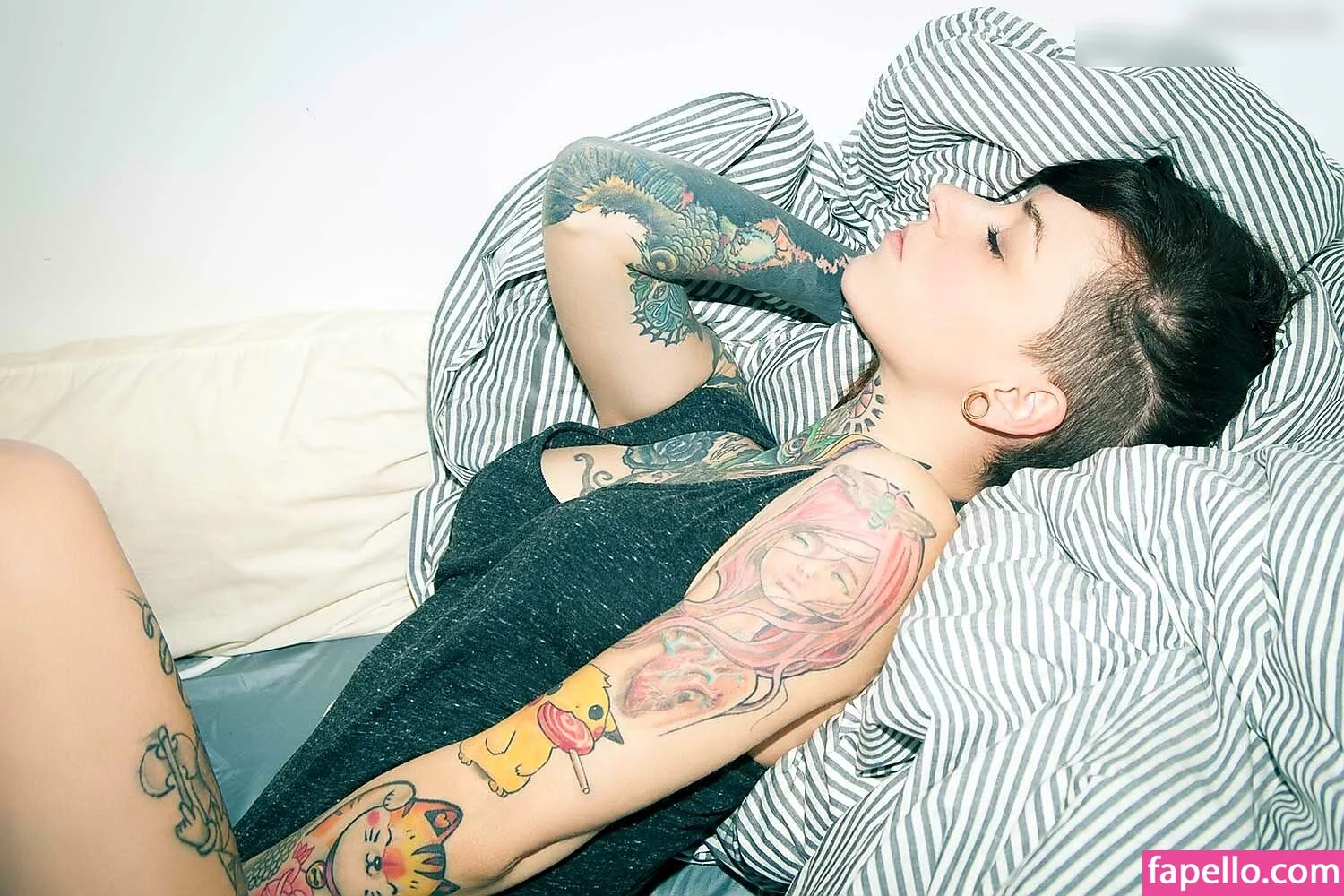 Sina Minou / sinaminou Onlyfans Photo Gallery 