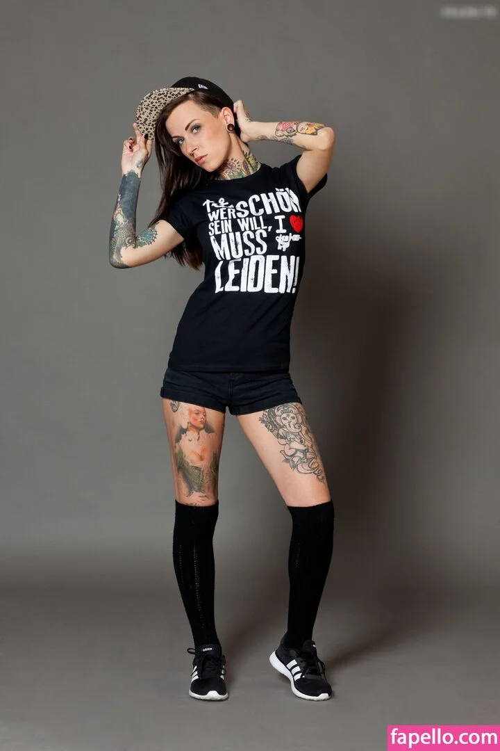 Sina Minou / sinaminou Onlyfans Photo Gallery 