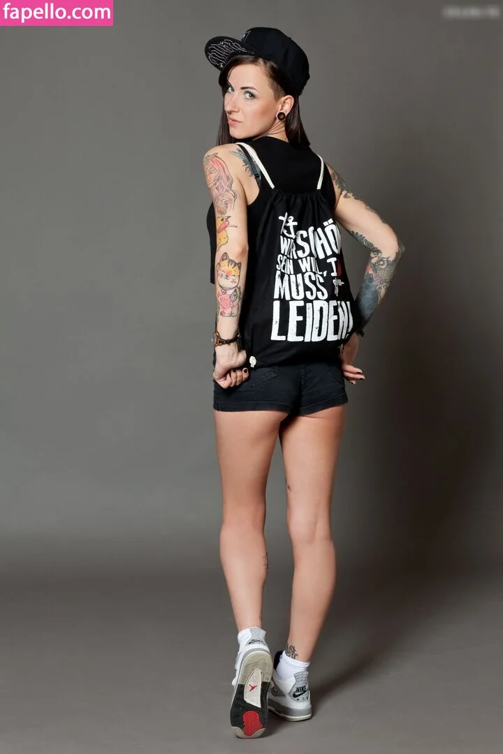 Sina Minou / sinaminou Onlyfans Photo Gallery 