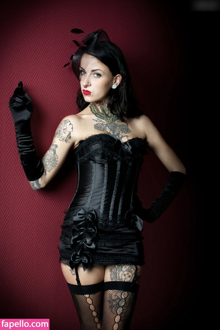 Sina Minou / sinaminou Onlyfans Photo Gallery 