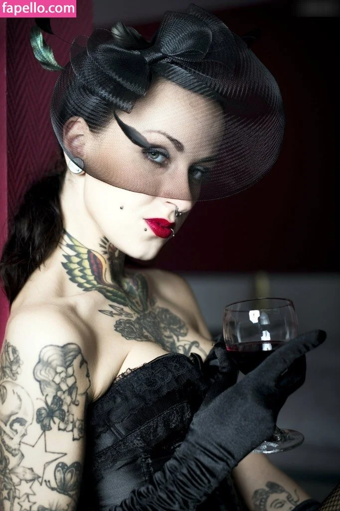 Sina Minou / sinaminou Onlyfans Photo Gallery 