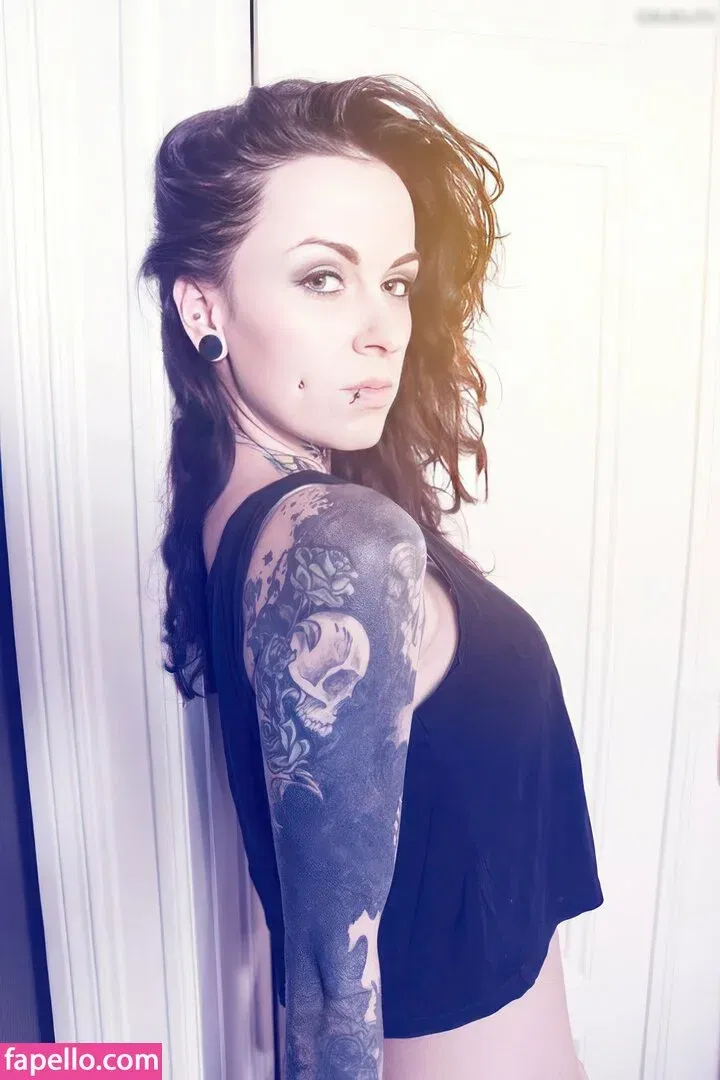 Sina Minou / sinaminou Onlyfans Photo Gallery 