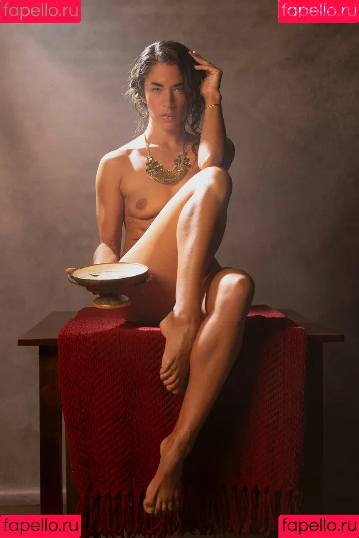 Eva Luna / earthy.eva / earthy.eva.model Onlyfans Photo Gallery 