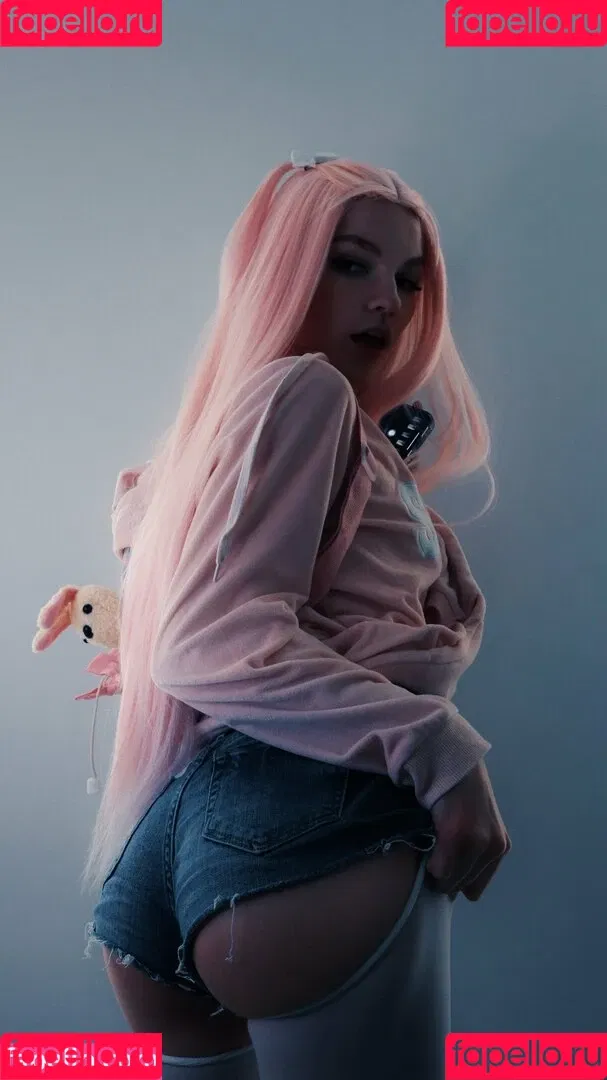 SOLYASMR / Soly ASMR / soly.asmr / solyyy.asmr Onlyfans Photo Gallery 