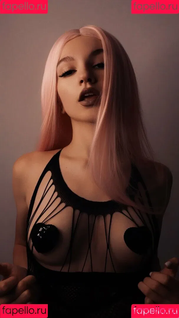 SOLYASMR / Soly ASMR / soly.asmr / solyyy.asmr Onlyfans Photo Gallery 