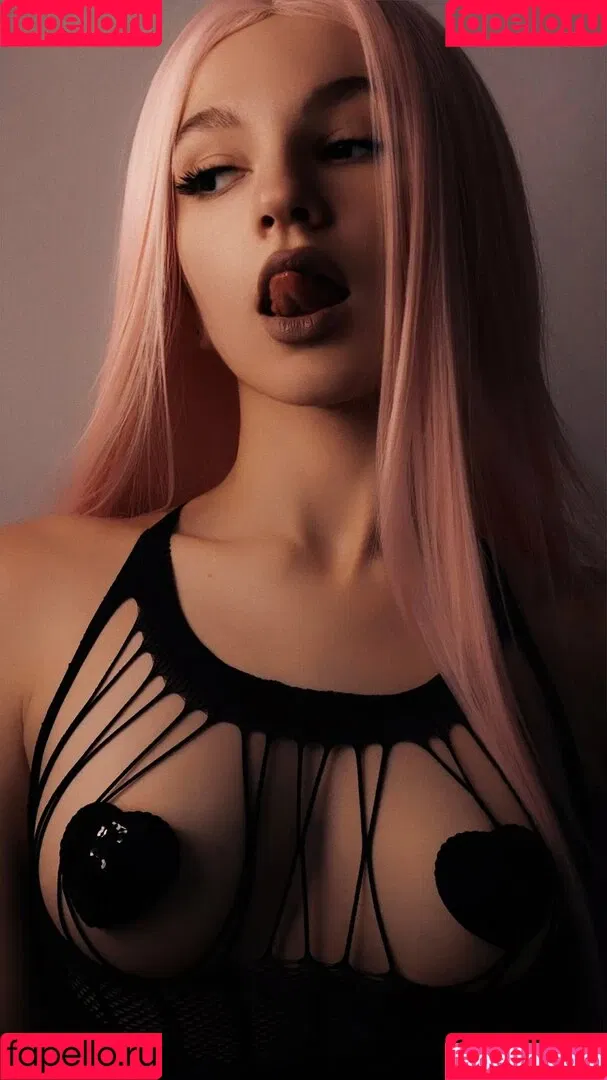 SOLYASMR / Soly ASMR / soly.asmr / solyyy.asmr Onlyfans Photo Gallery 