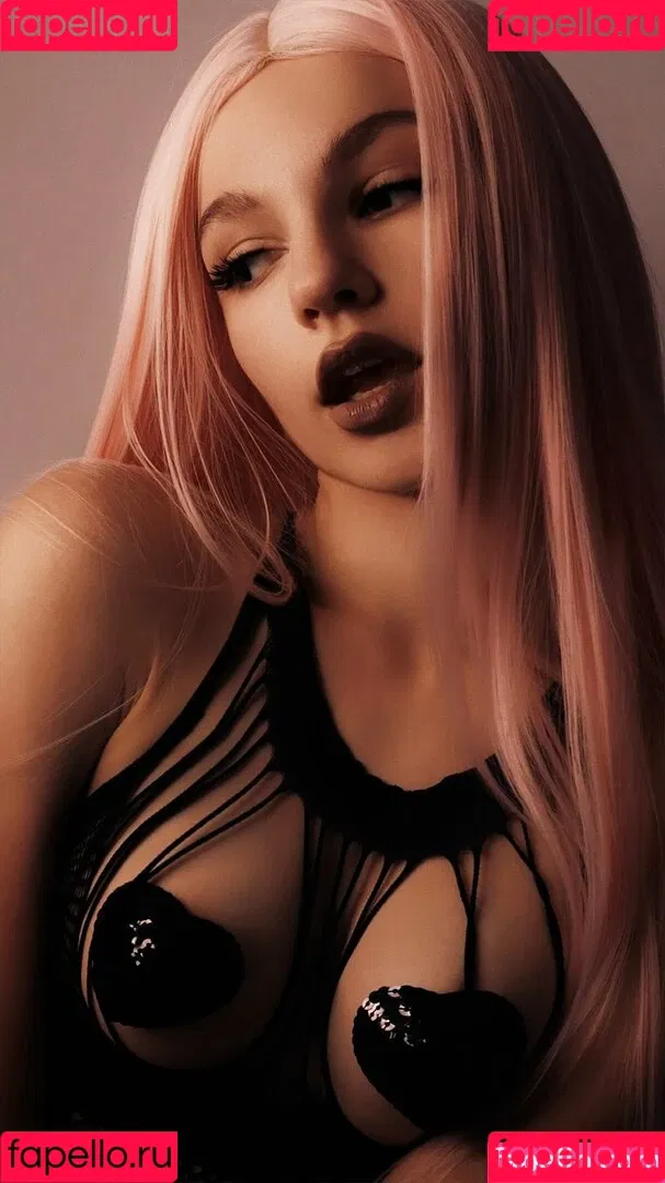 SOLYASMR / Soly ASMR / soly.asmr / solyyy.asmr Onlyfans Photo Gallery 