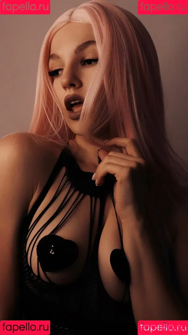 SOLYASMR / Soly ASMR / soly.asmr / solyyy.asmr Onlyfans Photo Gallery 