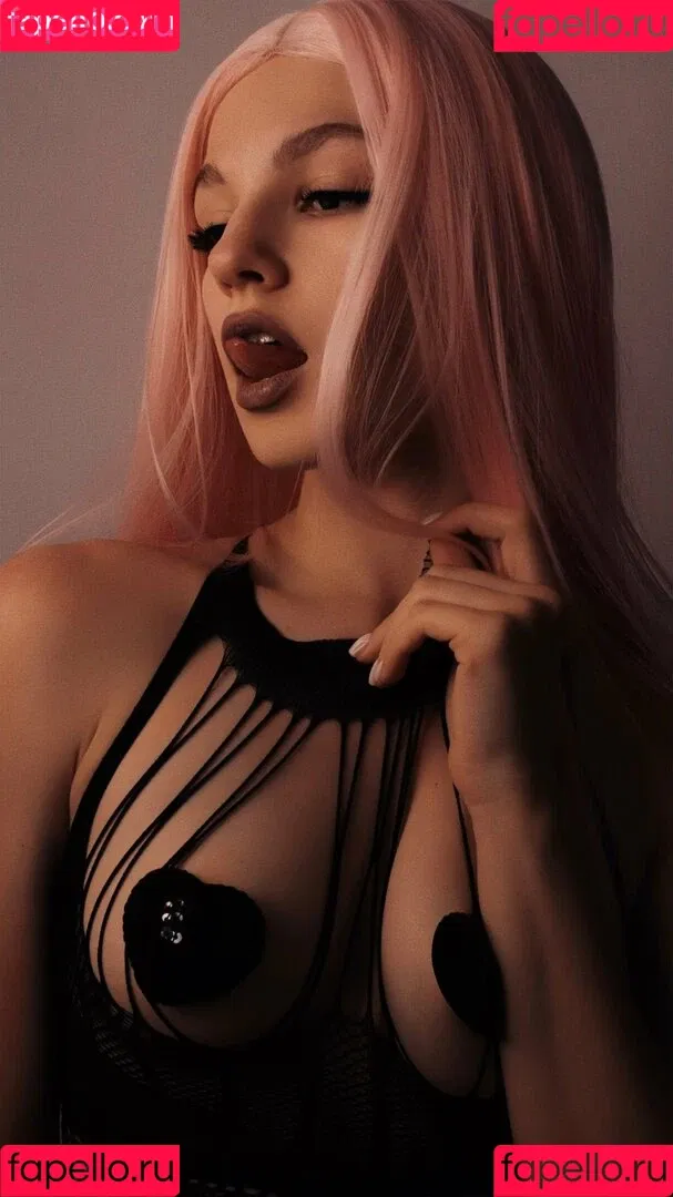 SOLYASMR / Soly ASMR / soly.asmr / solyyy.asmr Onlyfans Photo Gallery 