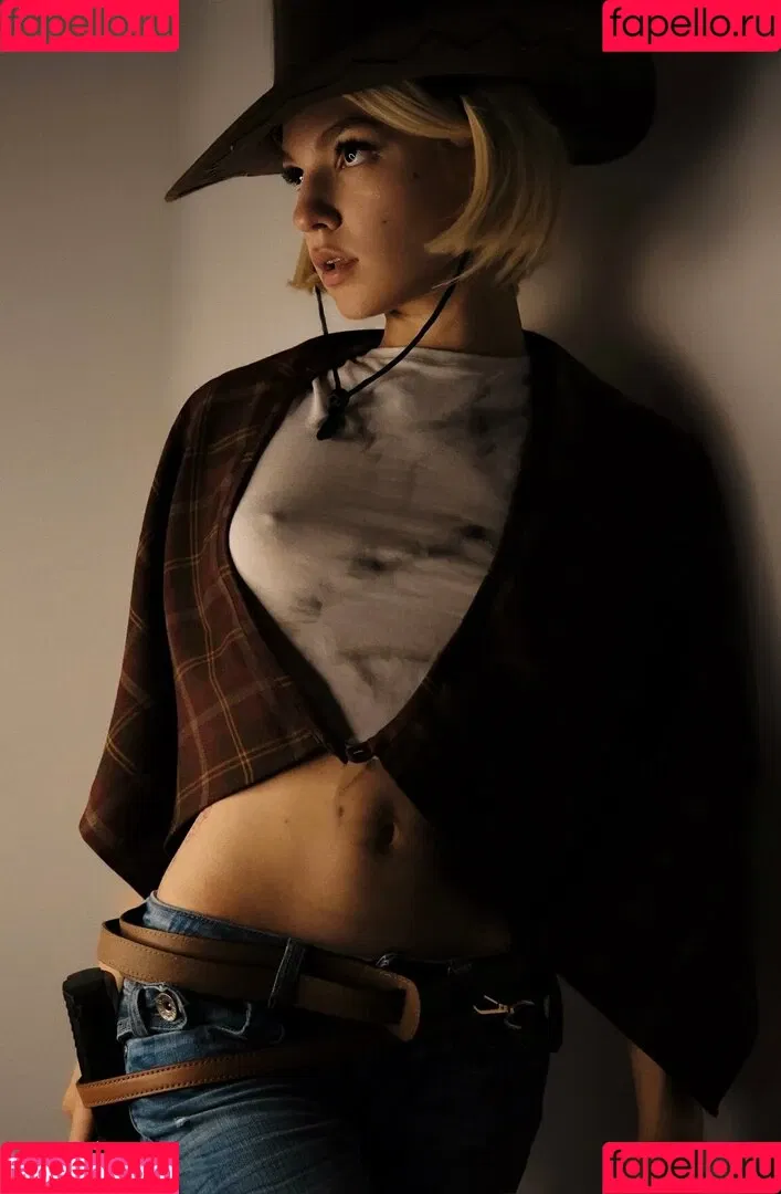 SOLYASMR / Soly ASMR / soly.asmr / solyyy.asmr Onlyfans Photo Gallery 