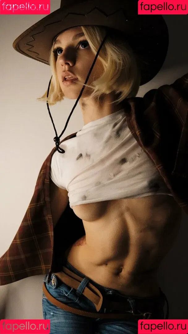 SOLYASMR / Soly ASMR / soly.asmr / solyyy.asmr Onlyfans Photo Gallery 