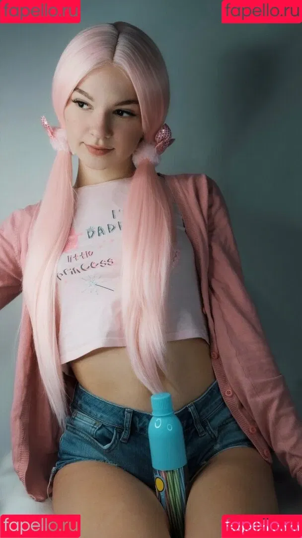 SOLYASMR / Soly ASMR / soly.asmr / solyyy.asmr Onlyfans Photo Gallery 