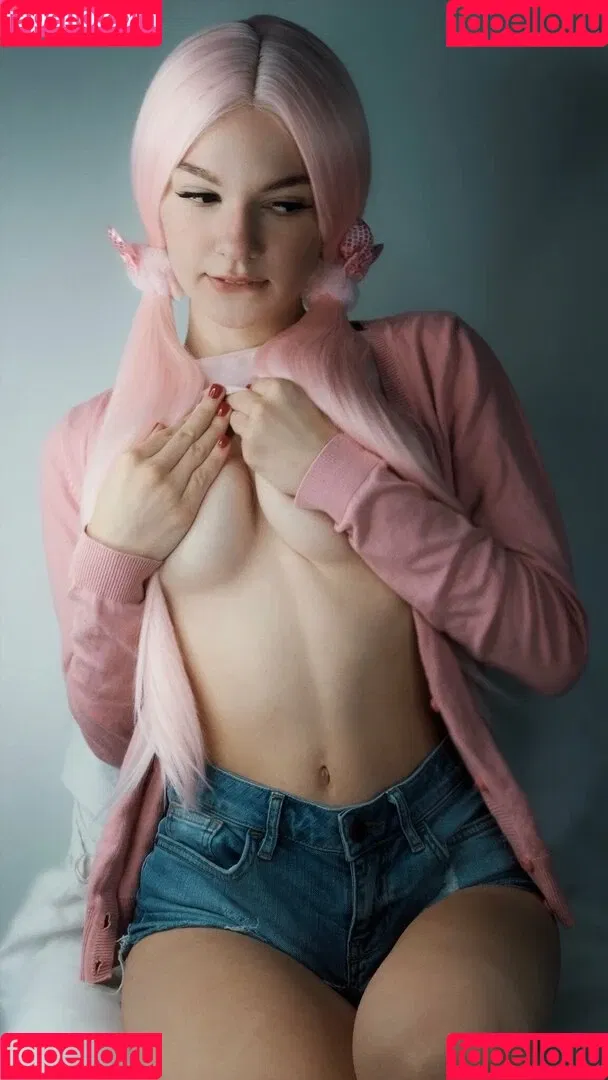 SOLYASMR / Soly ASMR / soly.asmr / solyyy.asmr Onlyfans Photo Gallery 