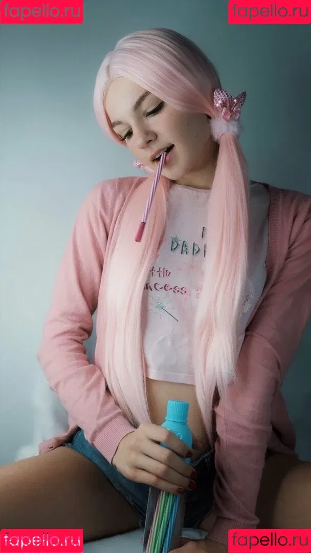 SOLYASMR / Soly ASMR / soly.asmr / solyyy.asmr Onlyfans Photo Gallery 