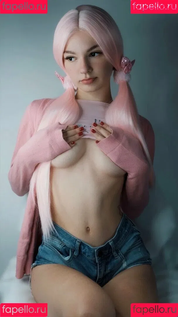 SOLYASMR / Soly ASMR / soly.asmr / solyyy.asmr Onlyfans Photo Gallery 