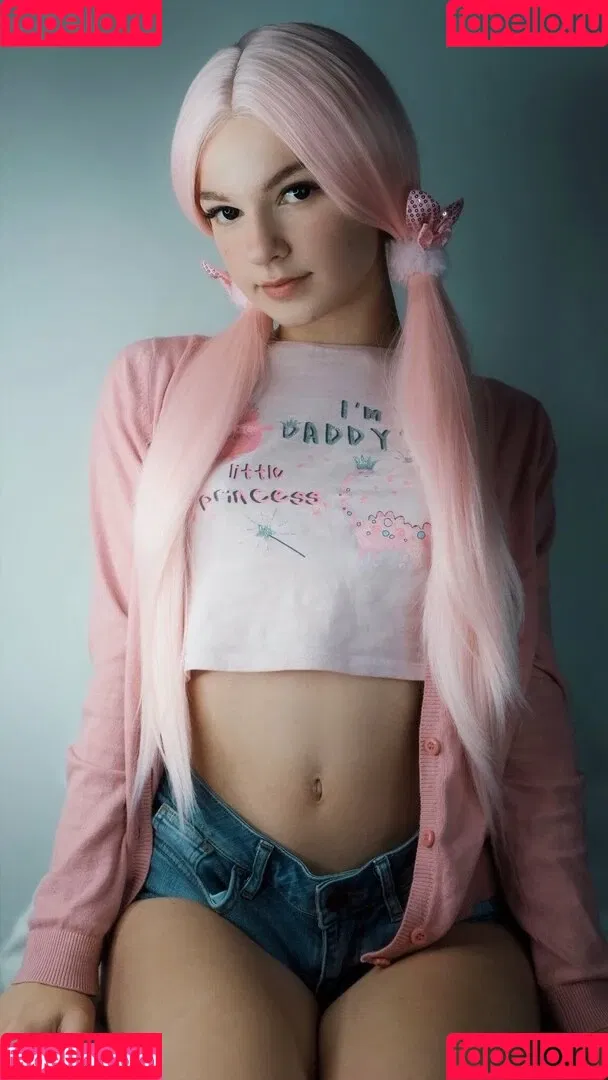 SOLYASMR / Soly ASMR / soly.asmr / solyyy.asmr Onlyfans Photo Gallery 