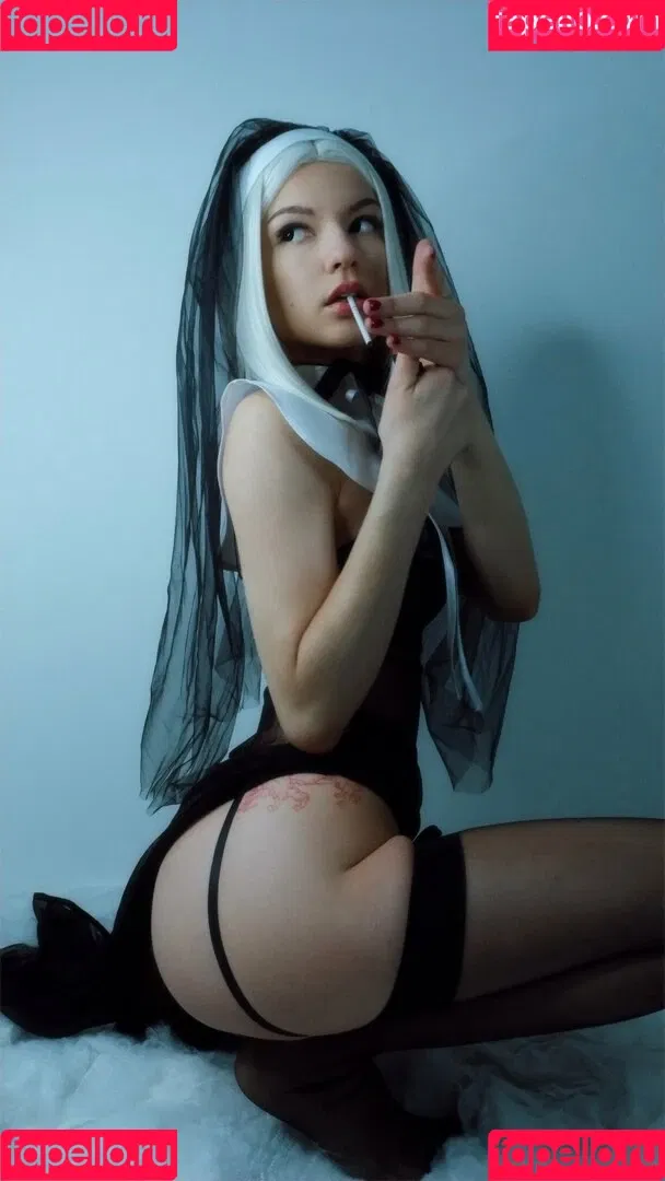 SOLYASMR / Soly ASMR / soly.asmr / solyyy.asmr Onlyfans Photo Gallery 