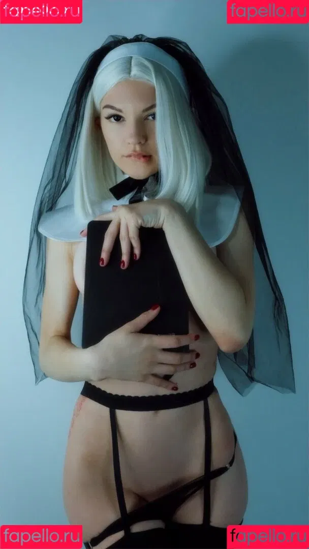 SOLYASMR / Soly ASMR / soly.asmr / solyyy.asmr Onlyfans Photo Gallery 