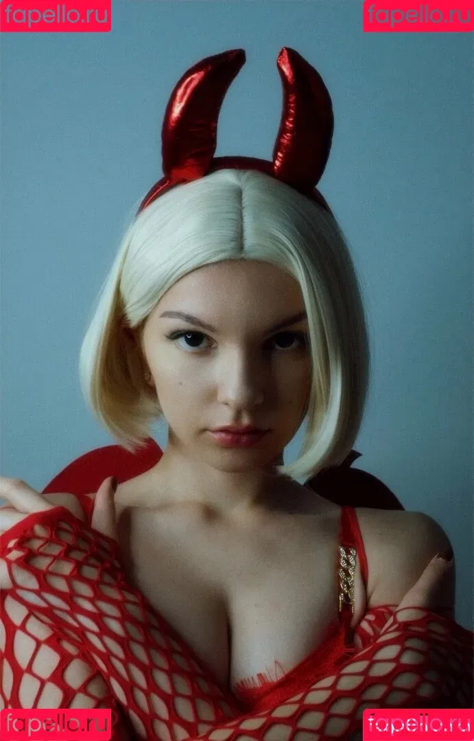 SOLYASMR / Soly ASMR / soly.asmr / solyyy.asmr Onlyfans Photo Gallery 